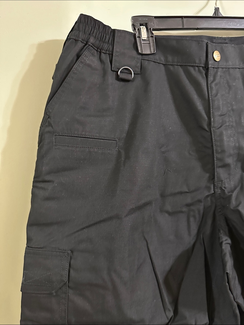 5.11 Tactical Black Cargo Shorts with Utility Pockets - Picture 2 of 8